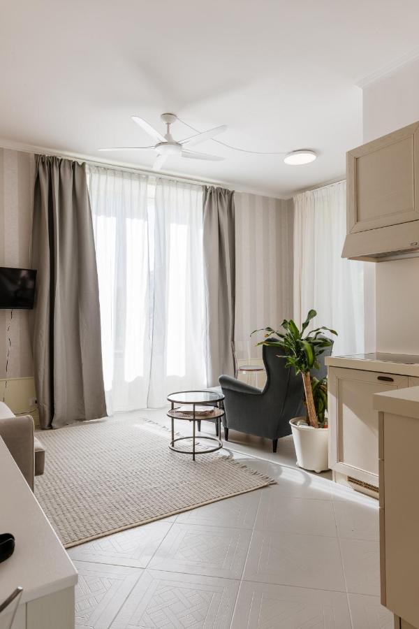 Bella Belle Griante Apartment Cadenabbia ภายนอก รูปภาพ